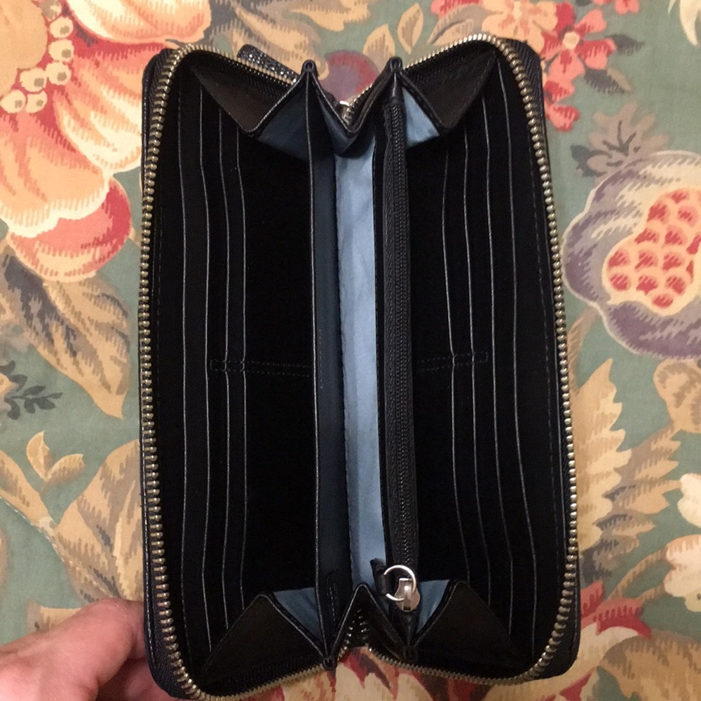 Coach Wallet - Picture 3 of 4